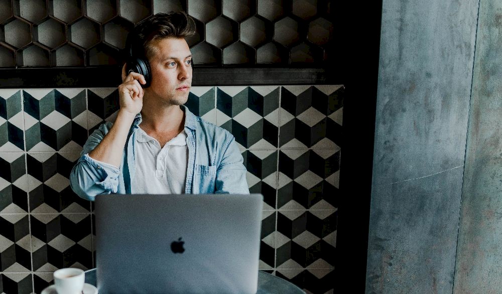 Much of What a Real Estate Broker Does Goes on Behind The Scenes So What Do They Really Do For You?
