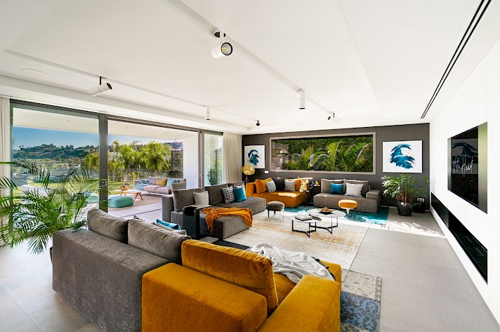 La Alqueria Brand New Modern Frontline Golf Villa with Sea Views