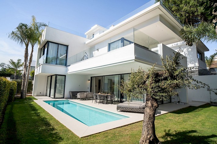 Rio Verde, Golden Mile New Modern Detached Villas