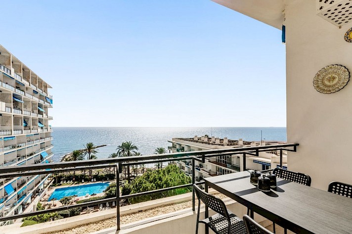 Beautiful Fronline Beach Apartment in Marbella Centre