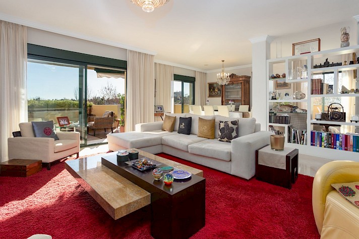 Fabulous Corner Penthouse Duplex Close to Golf