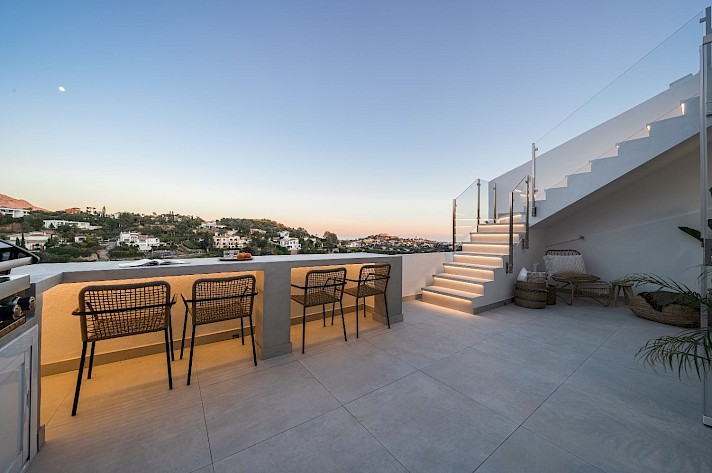 Bright Refurbished Penthouse in La Quinta