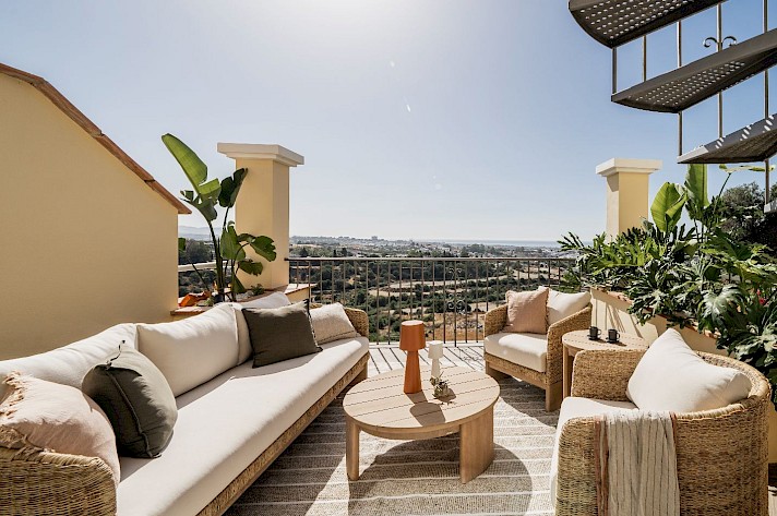 Benahavis Duplex Penthouse with Amazing  Sea view