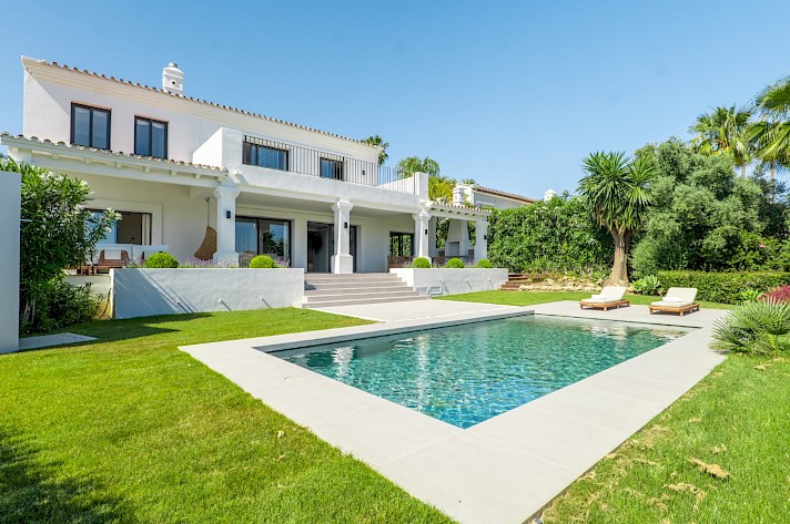 Exceptional Villa Nestled in Sought After Nueva Andalucia