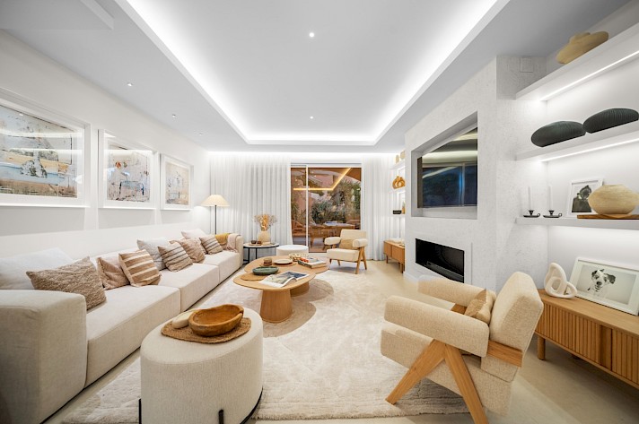 Luxury Turnkey Townhouse in El Palmeral, Nueva Andalucía