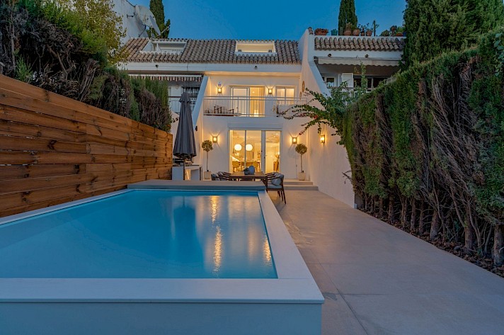 Refined Scandinavian Townhouse in Prestigious Nagüeles - Marbella