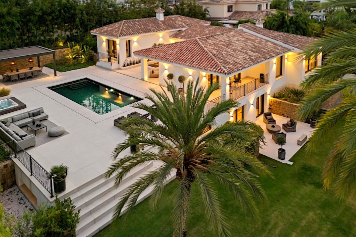 High-End Villa with Incredible Interiors