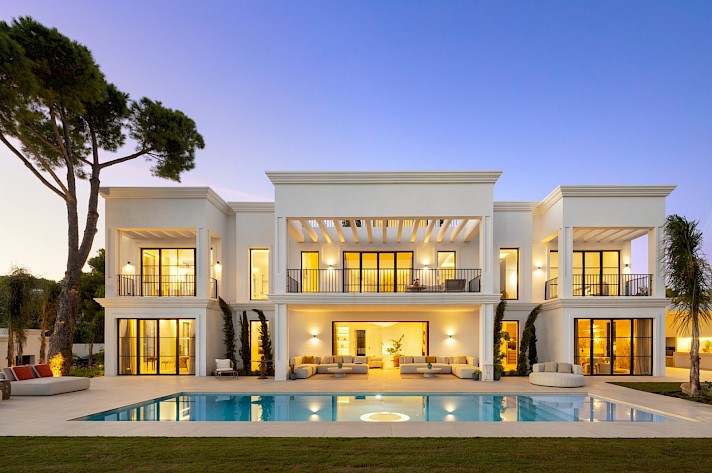Exceptional New Contemporary Villa with Panoramic Golf and Sea Views in El Paraíso, Benahavís